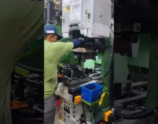 Descubre las innovadoras máquinas de inyección de plástico de Chen Hsong Group en Hong Kong
